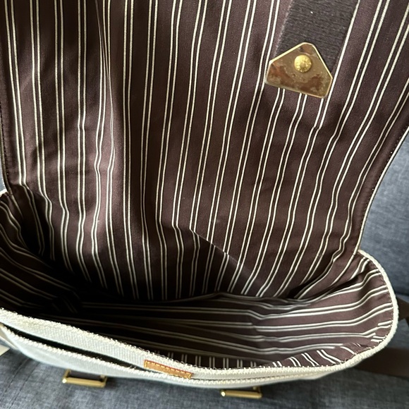 Available - Picture 5 of 7